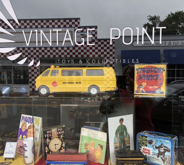 Vintage Point: Toys & Collectibles (Farmville,&nbspNC)